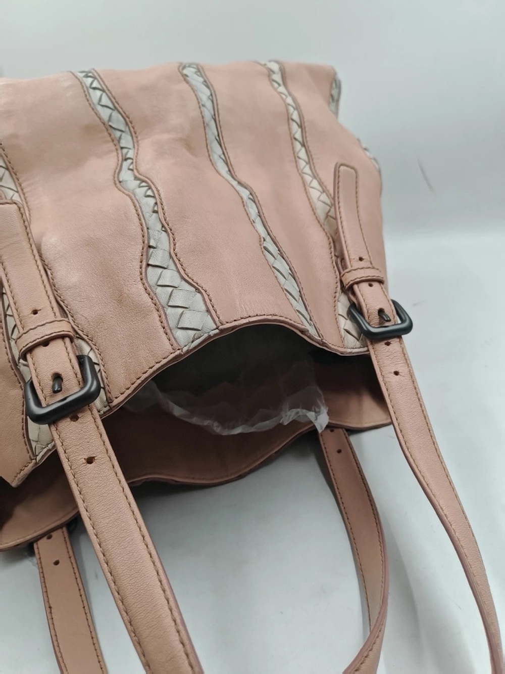 Bottega Veneta pink leather suede tote with Intrecciato woven stripe - Picture 9 of 13